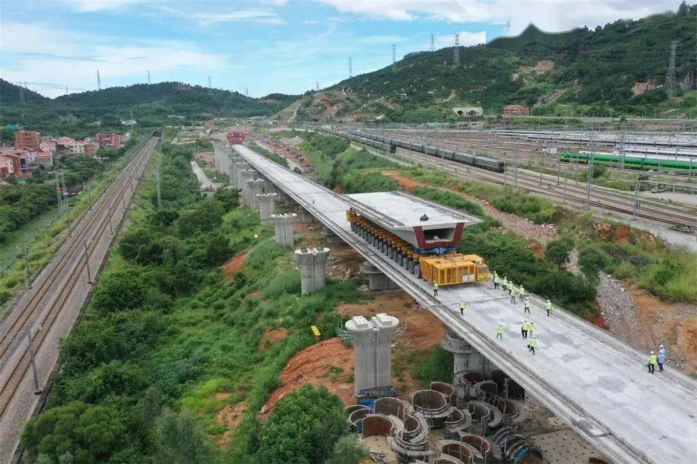 新福廈高鐵最新進(jìn)展及小巷獨特風(fēng)味探尋報告